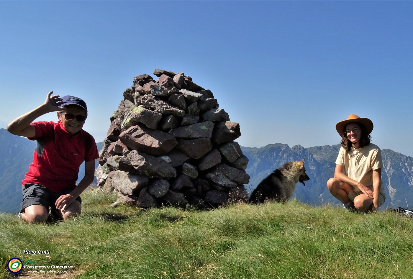 02 All'omino-omone del Monte Avaro (2080 m).JPG